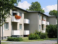 Gut geschnitten im grünen Britz mit Balkon — photo 1